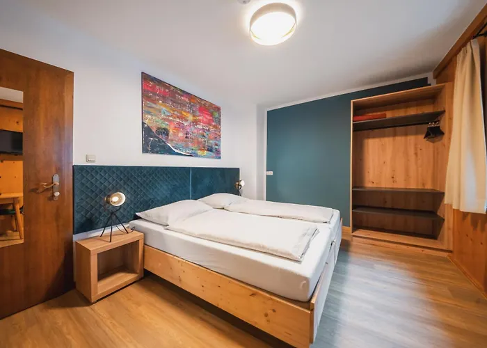 Sаfestay Alpine L Self-check-in Gæstehus 2*